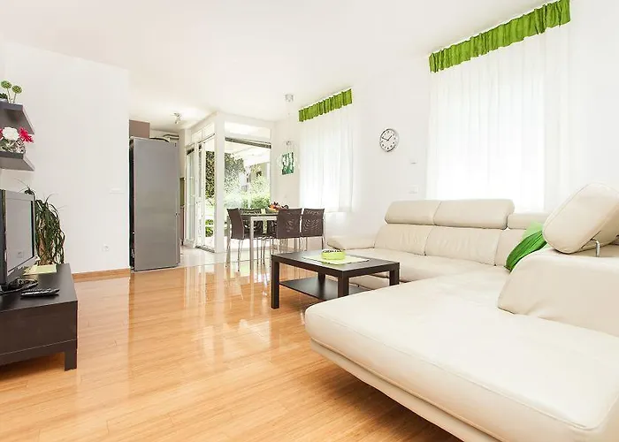 Kuvi Apartments
