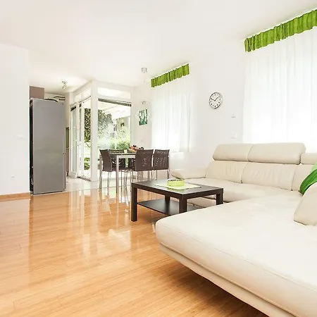 Kuvi Apartments Rovinj Exterior photo